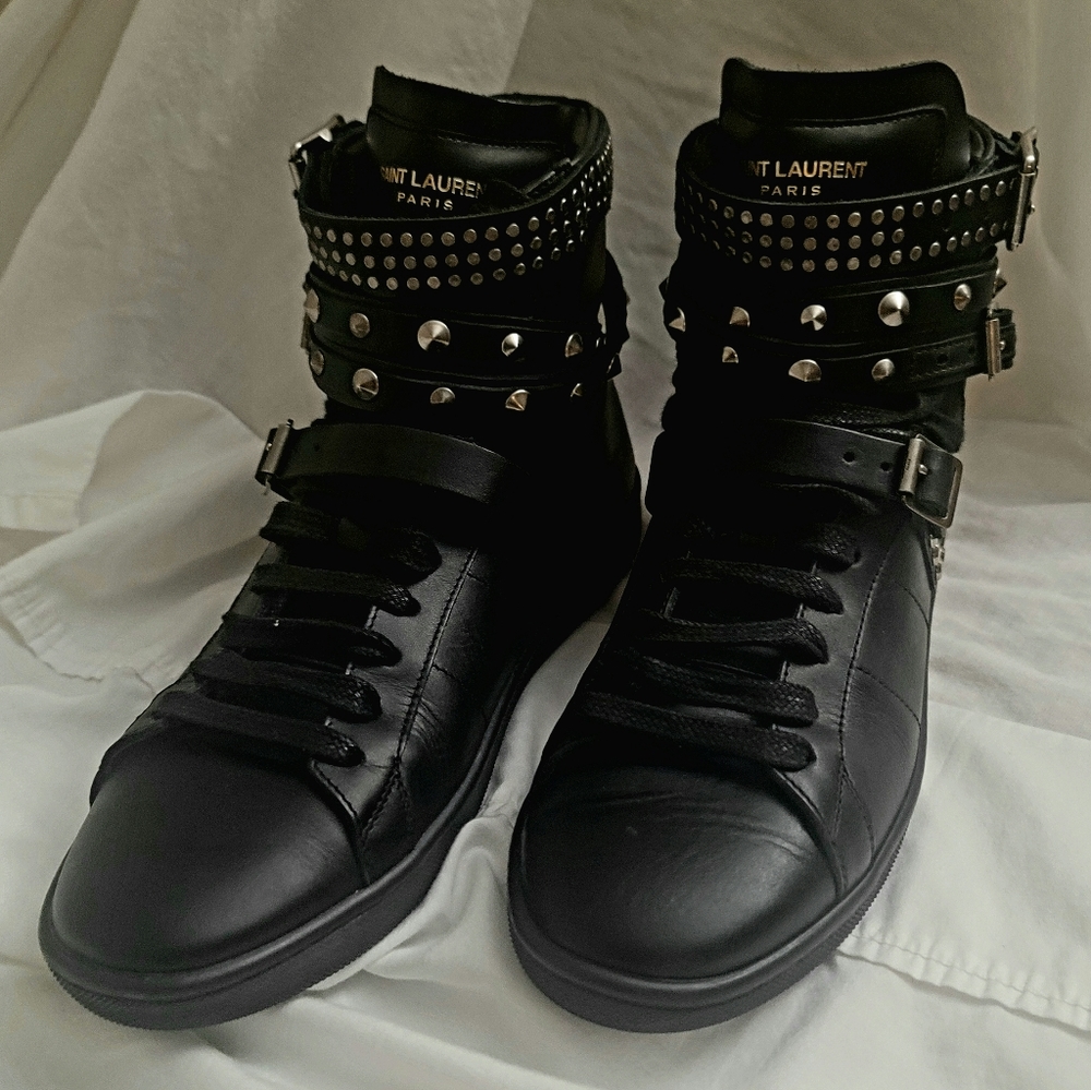 Saint Laurent Paris Black Leather SL/16H Studded High Top Sneaker sz 39
